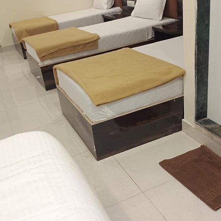 Hotel Deluxe Bombaj Zewnętrze zdjęcie