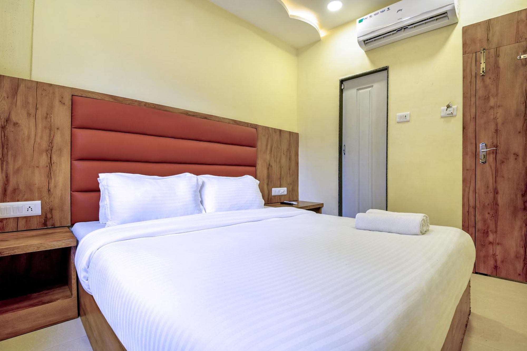 Hotel Deluxe Bombaj Zewnętrze zdjęcie